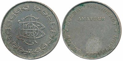 Lot 91 - Medals