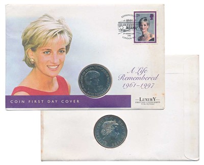 Lot 600 - Foreign Coins