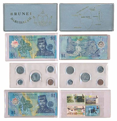 Lot 642 - Medals