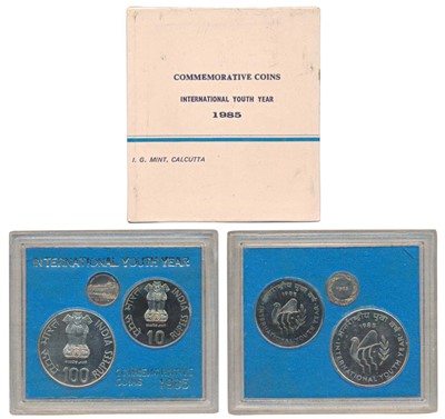 Lot 87 - Republic India, 1985 Uncirculated Set, International Youth Year, set of 2, Rupee 10 and 100. In immaculate condition