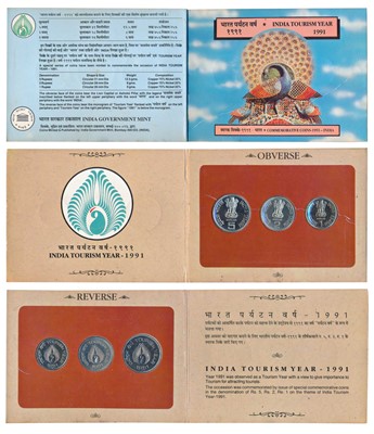 Lot 93 - Republic India, 1991 Uncirculated Set, India Tourism Year, set of 3, Rupee 1