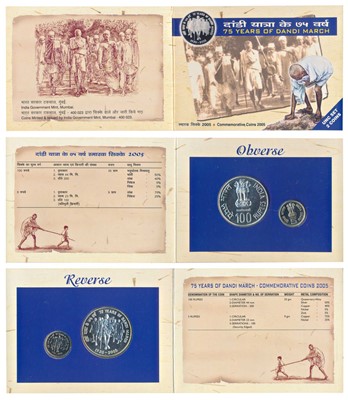 Lot 113 - Republic India, 2005 Uncirculated Set, 75 Years of Dandi March, set of 2, Rupees 5 and 100. In immaculate condition