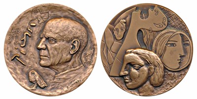 Lot 232 - Medals, Pablo Picasso (1881-1973), Bronze Medallion
